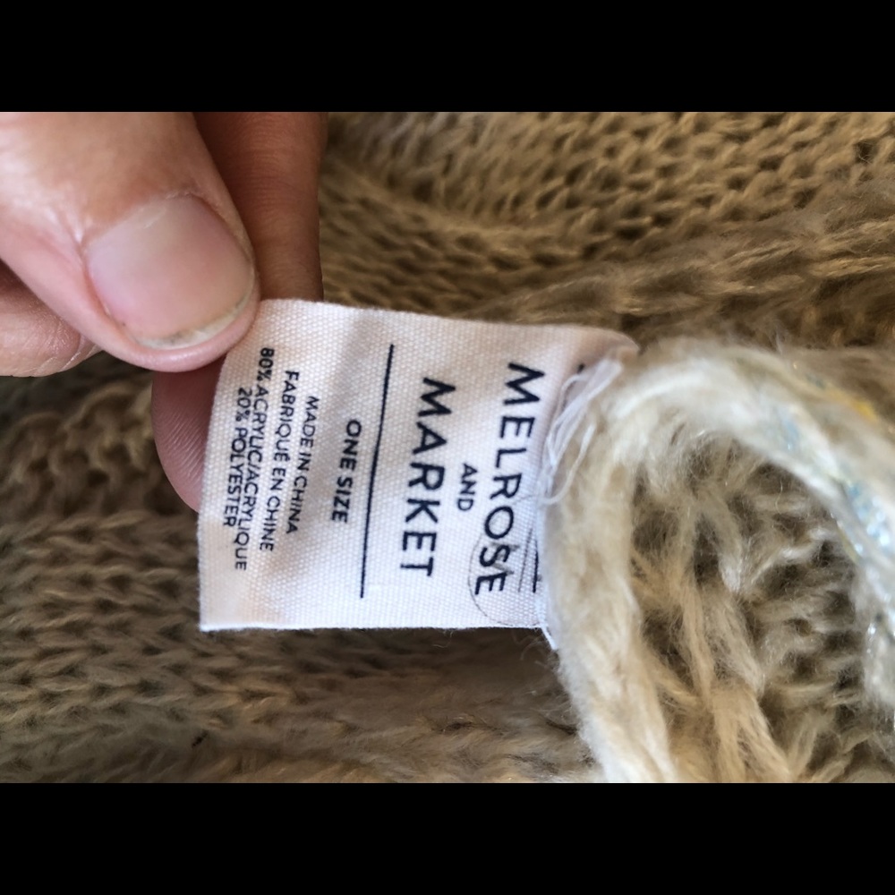 Scarf - Picture 2 of 3